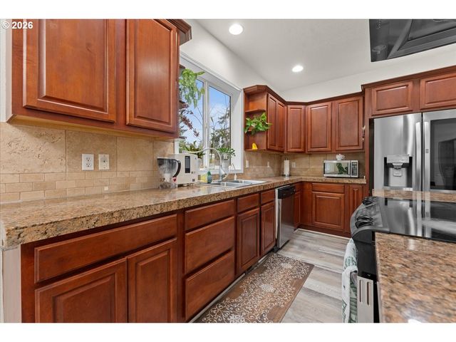 5022 Se 141ST Pl, Portland, OR 97236