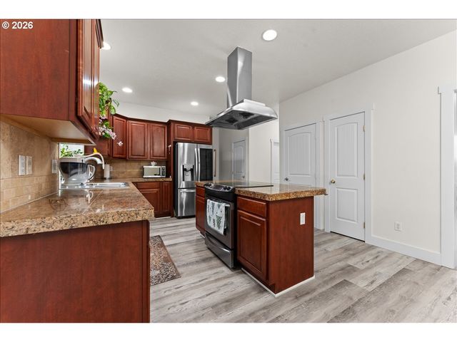 5022 Se 141ST Pl, Portland, OR 97236