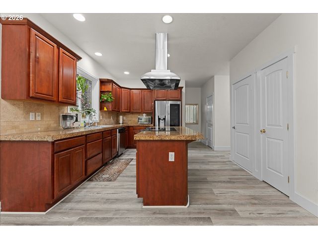 5022 Se 141ST Pl, Portland, OR 97236