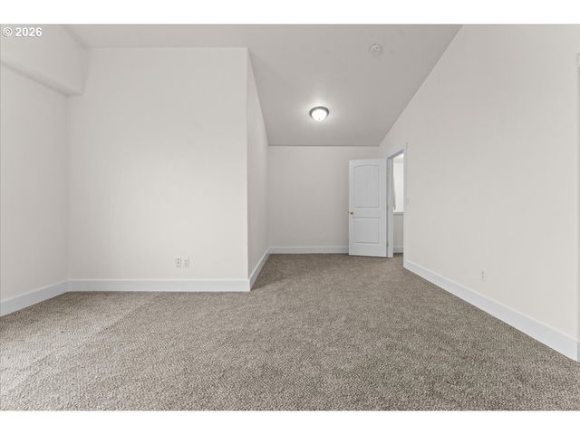 5022 Se 141ST Pl, Portland, OR 97236