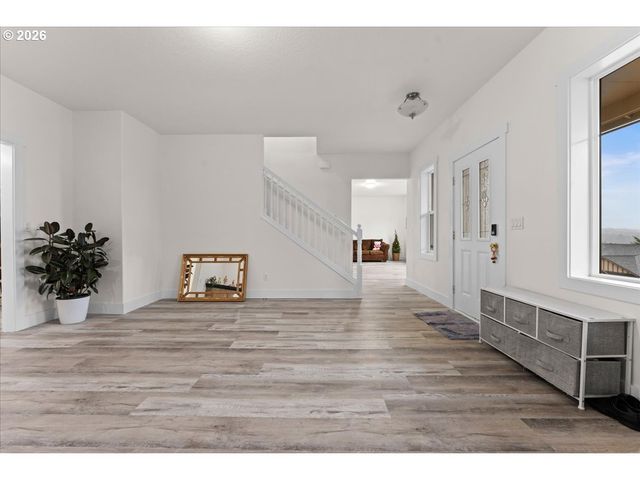 5022 Se 141ST Pl, Portland, OR 97236