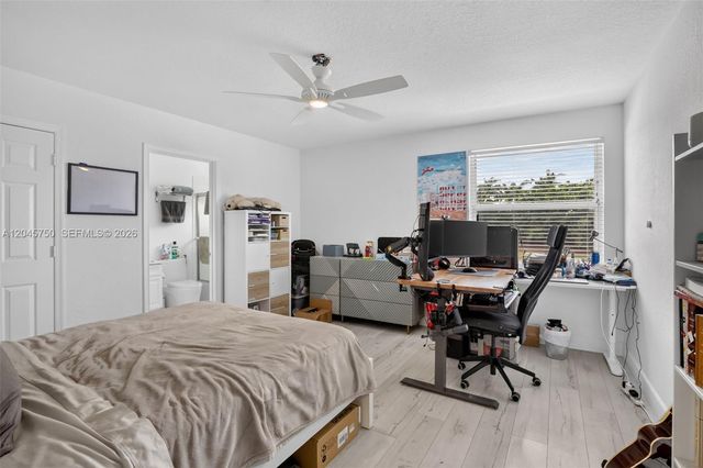 981 Waterside Cir, Weston, FL 33327