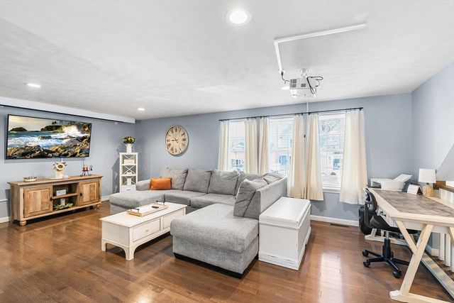 35 Boutelle St B, Leominster, MA 01453