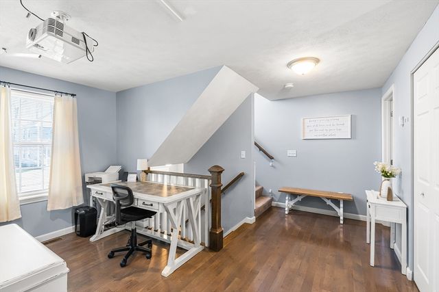 35 Boutelle St B, Leominster, MA 01453