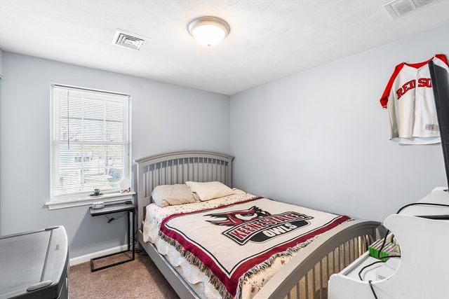 35 Boutelle St B, Leominster, MA 01453