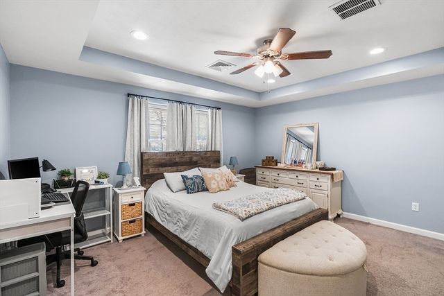 35 Boutelle St B, Leominster, MA 01453