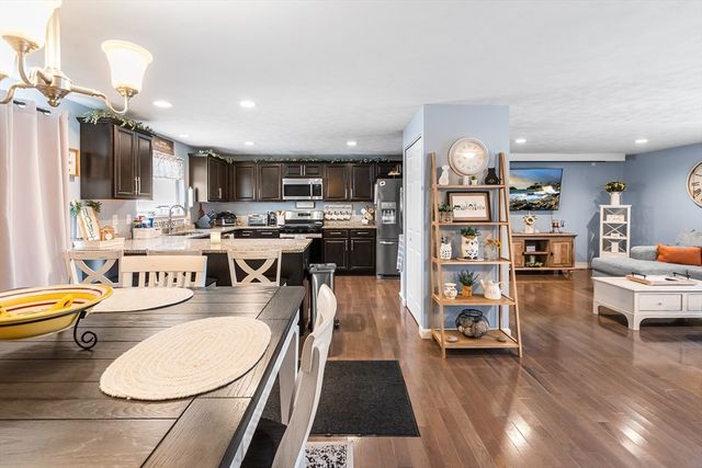 35 Boutelle St B, Leominster, MA 01453