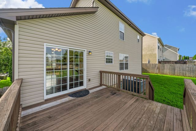 987 Dwight Eisenhower Way, Clarksville, TN 37042