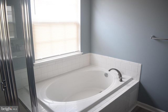 326 LAROSE DR, Coatesville, PA 19320