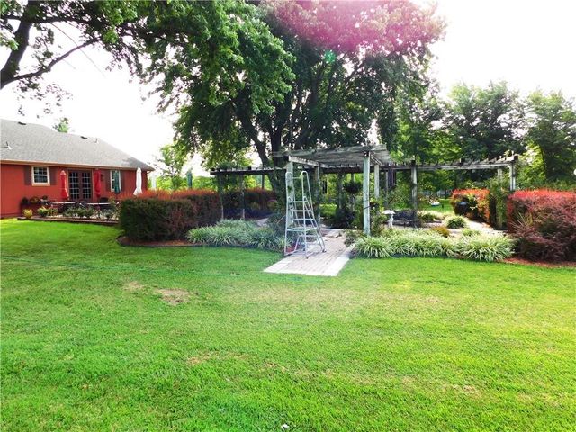 1250 NW 450 Road, Holden, MO 64040