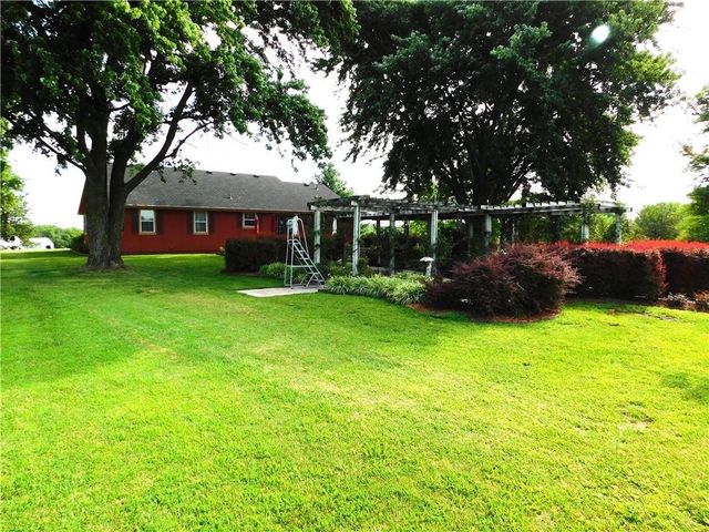 1250 NW 450 Road, Holden, MO 64040