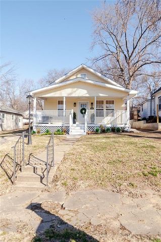 1207 Atchison Street, Atchison, KS 66002