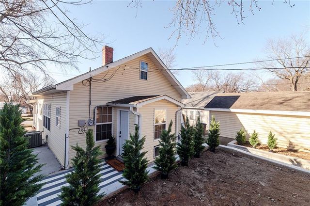 1207 Atchison Street, Atchison, KS 66002