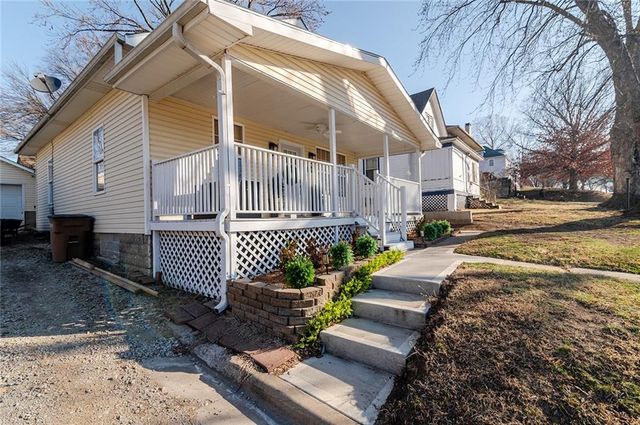 1207 Atchison Street, Atchison, KS 66002