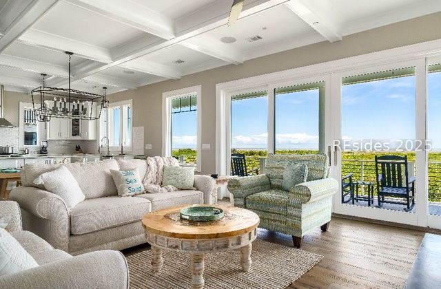 39 Reserve Dr, Seabrook, SC 29940