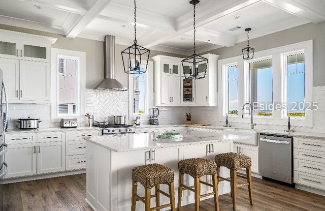 39 Reserve Dr, Seabrook, SC 29940