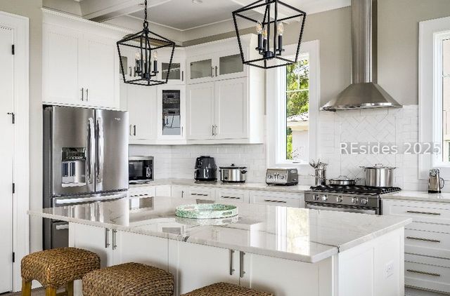 39 Reserve Dr, Seabrook, SC 29940