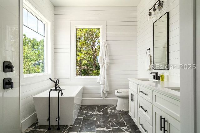 39 Reserve Dr, Seabrook, SC 29940