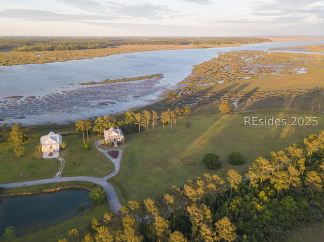 39 Reserve Dr, Seabrook, SC 29940