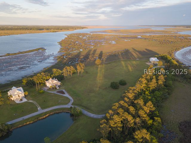 39 Reserve Dr, Seabrook, SC 29940