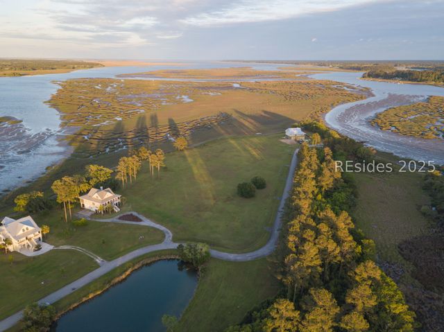 39 Reserve Dr, Seabrook, SC 29940