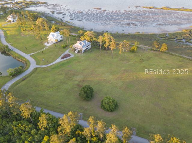 39 Reserve Dr, Seabrook, SC 29940
