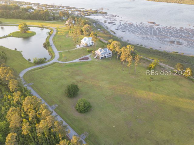 39 Reserve Dr, Seabrook, SC 29940