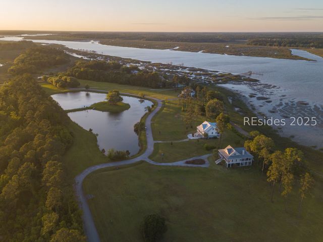 39 Reserve Dr, Seabrook, SC 29940