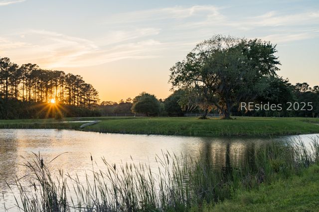 39 Reserve Dr, Seabrook, SC 29940