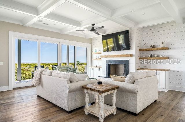 39 Reserve Dr, Seabrook, SC 29940