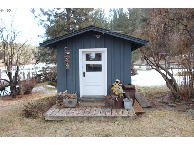 3355 Kircher Rd, Chiloquin, OR 97624