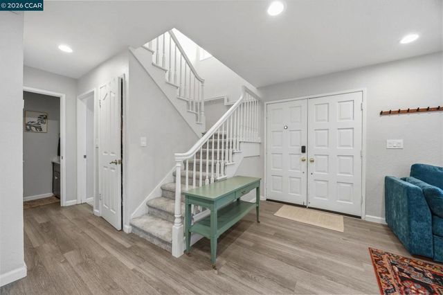 2537 Simas Ave, Pinole, CA 94564