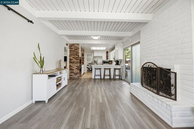 2537 Simas Ave, Pinole, CA 94564