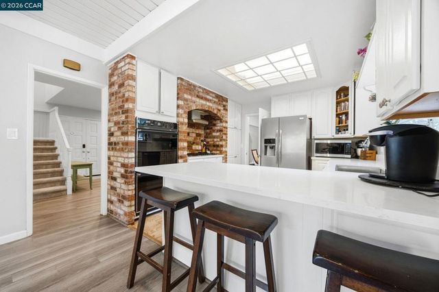 2537 Simas Ave, Pinole, CA 94564