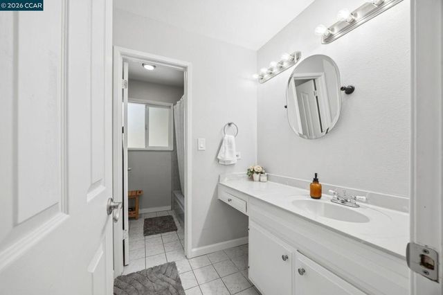 2537 Simas Ave, Pinole, CA 94564