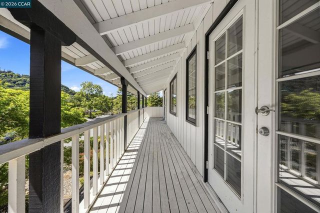 2537 Simas Ave, Pinole, CA 94564