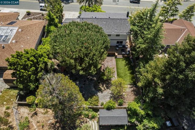 2537 Simas Ave, Pinole, CA 94564