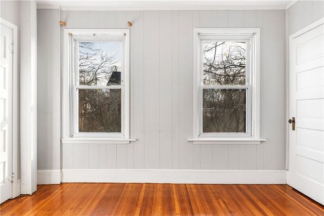 9 Linden Avenue, East Providence, RI 02916