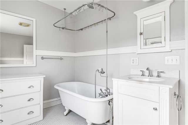 9 Linden Avenue, East Providence, RI 02916