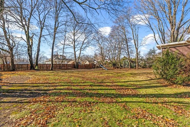 9 Linden Avenue, East Providence, RI 02916