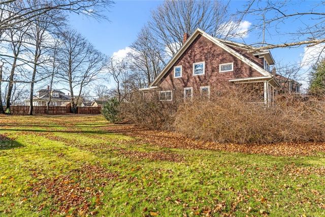 9 Linden Avenue, East Providence, RI 02916