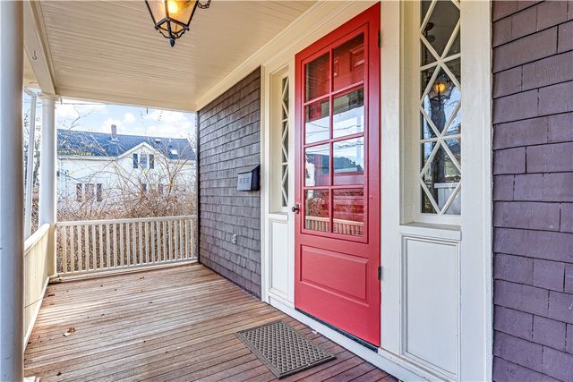 9 Linden Avenue, East Providence, RI 02916