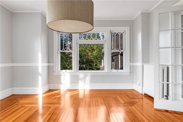 9 Linden Avenue, East Providence, RI 02916