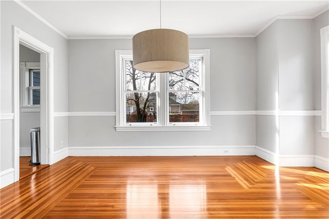 9 Linden Avenue, East Providence, RI 02916