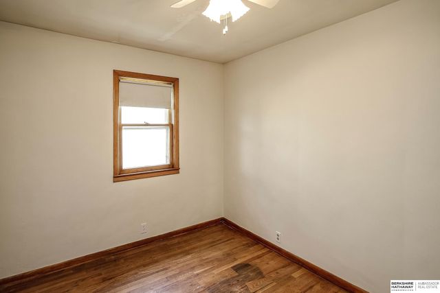 5611 Cedar Street, Omaha, NE 68106