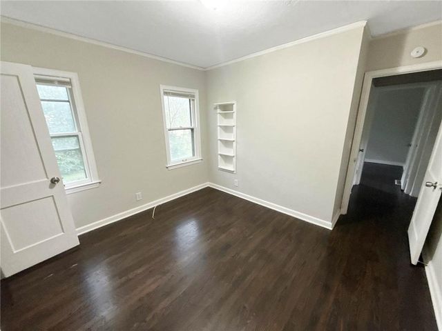9004 E 55th Street, Raytown, MO 64133