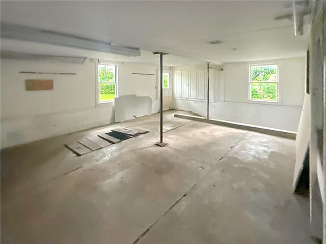 9004 E 55th Street, Raytown, MO 64133