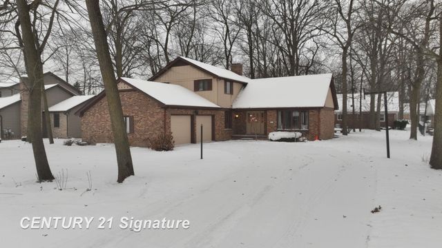 2765 Clairmount Drive, Saginaw Twp, MI 48603