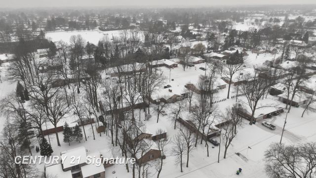 2765 Clairmount Drive, Saginaw Twp, MI 48603