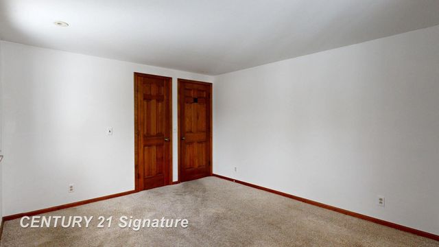 2765 Clairmount Drive, Saginaw Twp, MI 48603